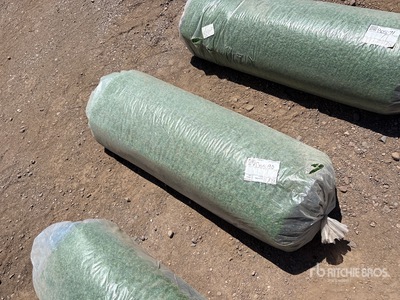 3.3 ft x 49.2 ft Artificial Grass Turf Drainage Holes with Rubber Backing 0.8 in Pile Height