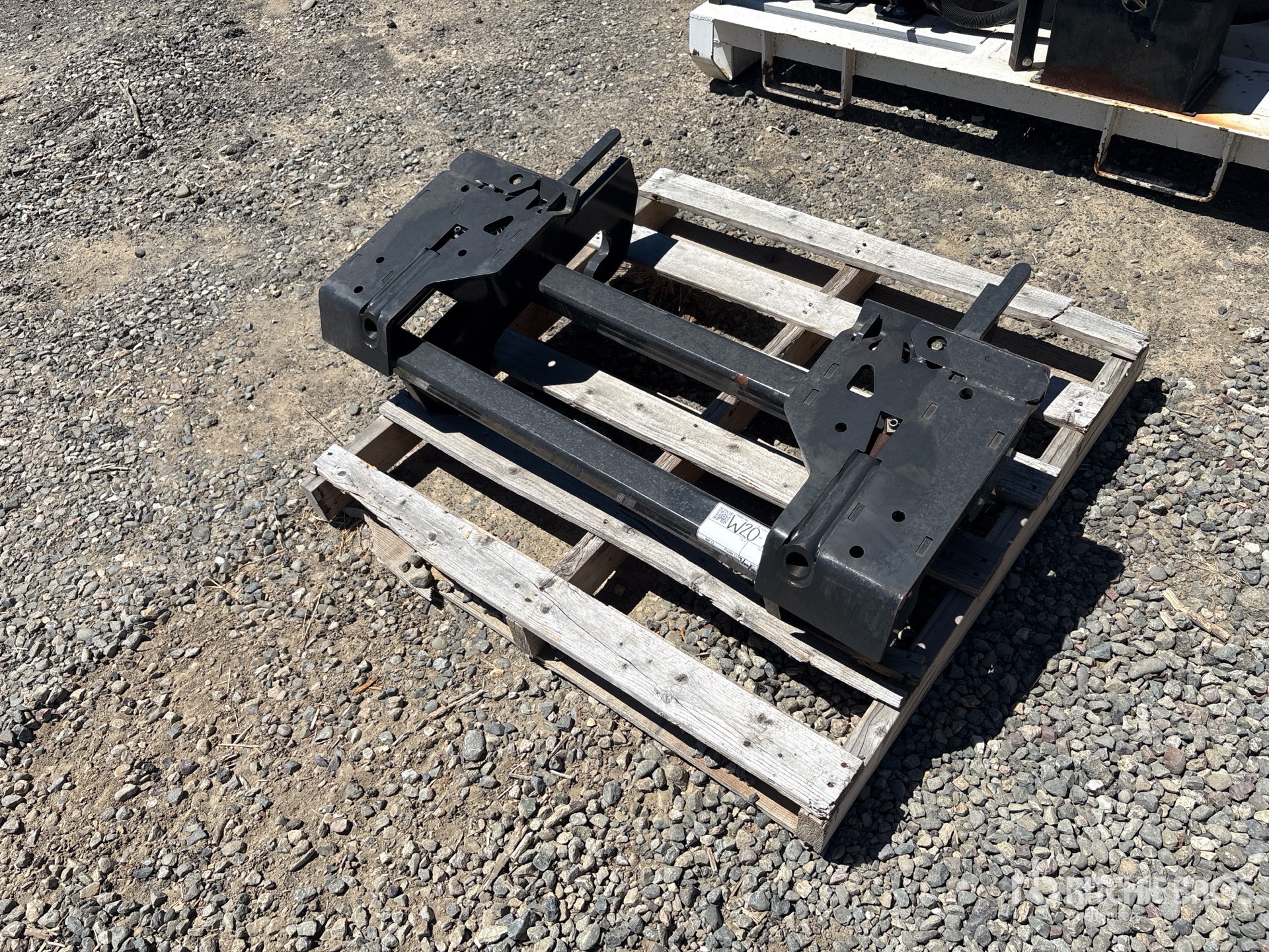 Haugen MTACH-JLG01 Skid Steer Attachment Mounting Plate