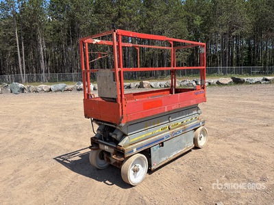 2012 Skyjack SJ3220 Electric Piattaforma aerea verticale