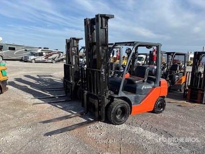 2019 Toyota 8FGU25 2550 lb Pneumatic Tire Forklift