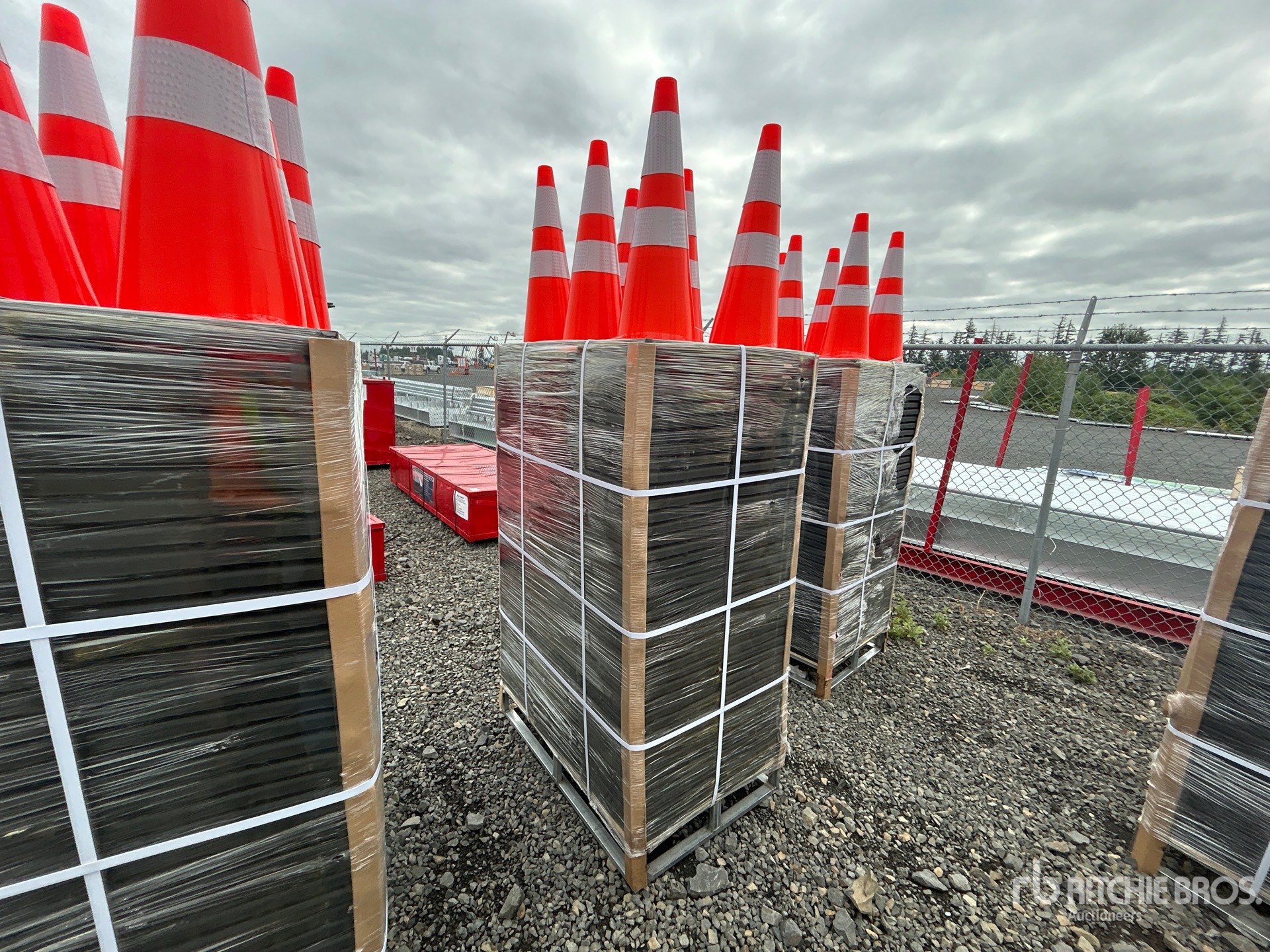 Quantity of (250) 2026 SELA TSC28 28 in Traffic Cones (Unused)