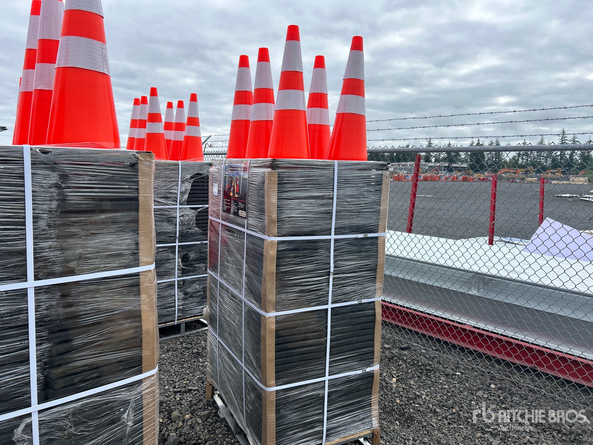 Quantity of (250) 2026 SELA TSC28 28 in Traffic Cones (Unused)