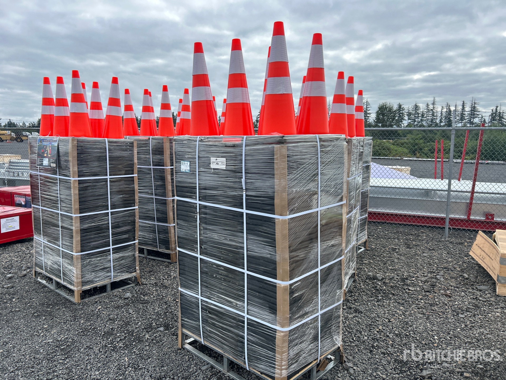 Quantity of (250) 2026 SELA TSC28 28 in Traffic Cones (Unused)