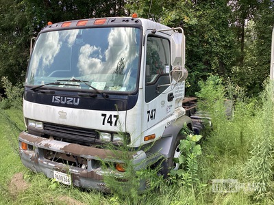 2007 Isuzu T7F 4x2 Extended Cab Furgonetka