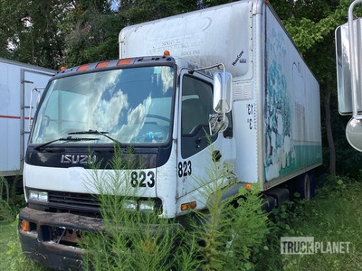 2008 Isuzu T7F 4x2 Furgonetka