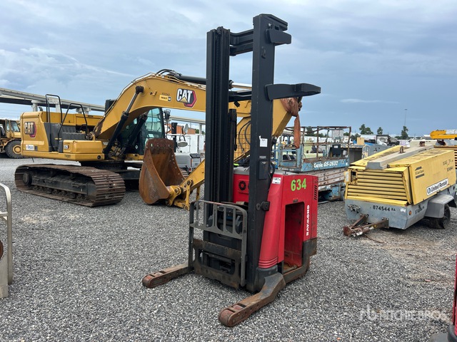 Raymond 750-R45TT 4500 lb Reach Truck