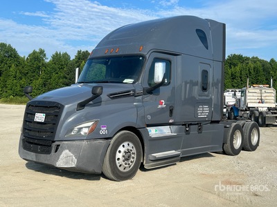 Freightliner Cascadia 116 6x4 Sleeper Truck Tractor