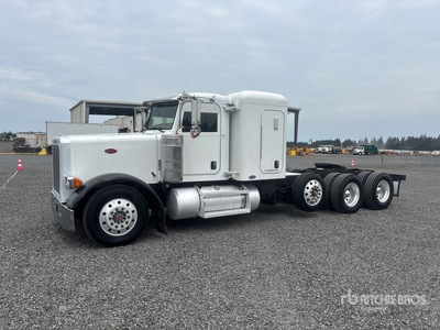 2007 Peterbilt 379 8x4 Ciągnik siodłowy z kabiną sypialną Tri/A