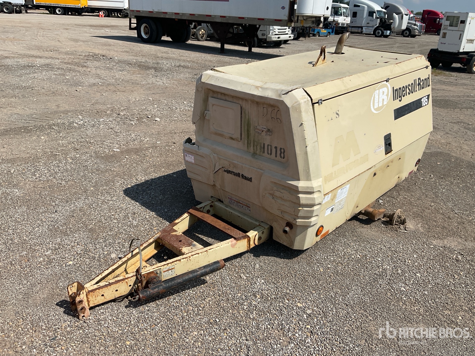 2014 Ingersoll Rand P125 185 cfm Mobile Air Compressor (Inoperable)