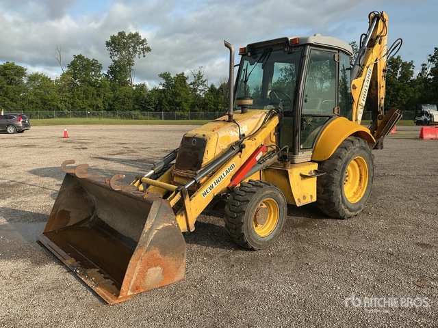 2006 New Holland B95 4x4 Backhoe Loader
