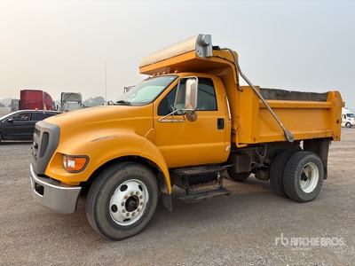2004 Ford F-650 4x2 S/A Dump Truck
