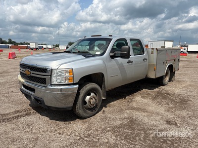 2013 Chevrolet Silverado 3500HD 6x2 Crew Cab Service Truck