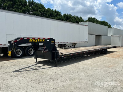 Big Tex 16GN-40D5A-MRBK 40 ft T/A Equipment Trailer