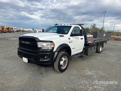 2022 Ram 5500 4x2 Ciężarówka z systemem Rollback