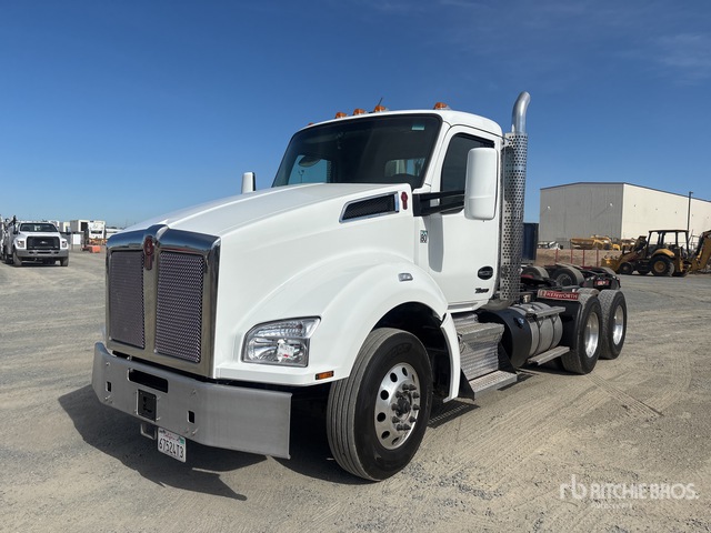 2024 Kenworth T880 6x4 T/A Day Cab Truck Tractor