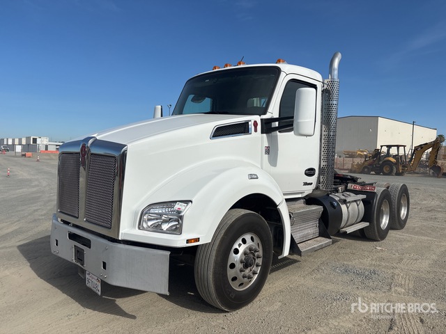 2023 Kenworth T880 6x4 T/A Day Cab Truck Tractor