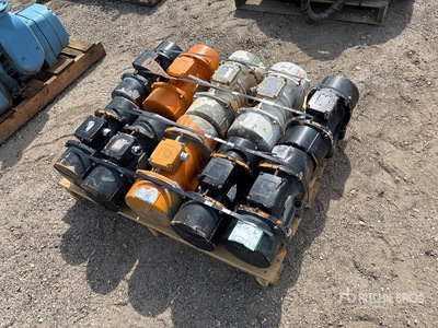 Quantity of (8) Vibrating Motors