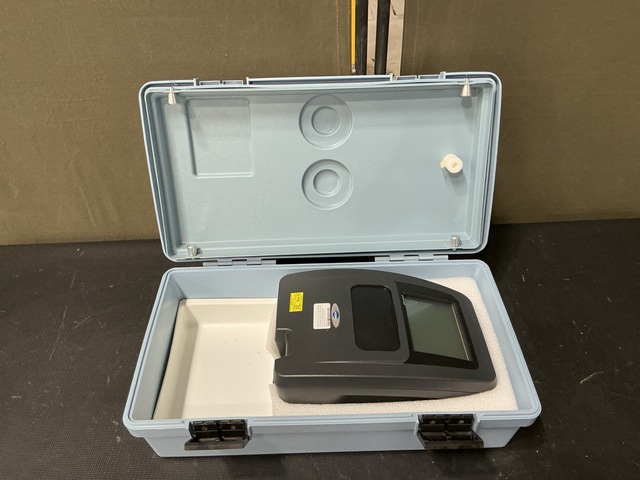 HACH DR 2800 Spectrophotometer HACH DR 2800 Spectrophotometer