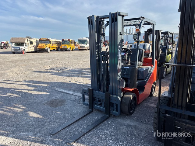 Heli CPYD25C-KU1H 3827 lb Cushion Tire Forklift