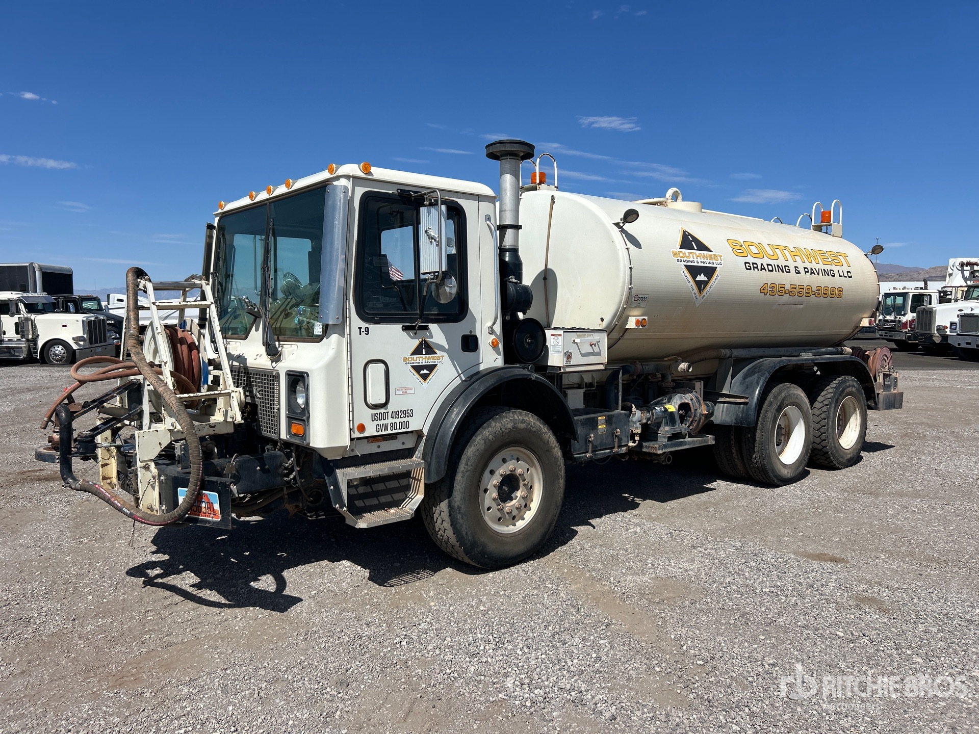 2006 Mack MR600 6x4 Water Truck