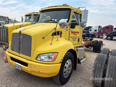 2010 Kenworth T370 4x2 Cab and Chassis