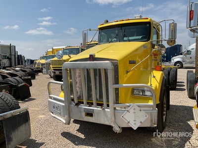 2009 Kenworth T800 8x6 Cab and Chassis