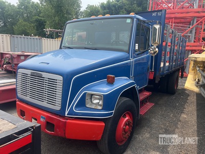 1992 Freightliner FL-70 4x2 Camion à Plateau