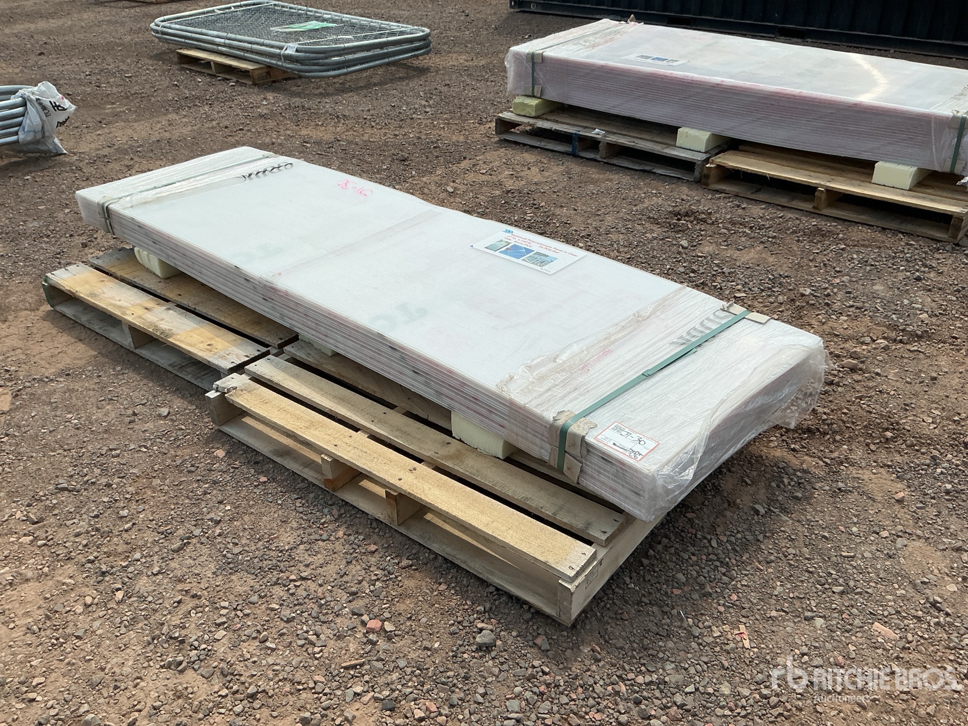 Quantity of (20) 35 in x 8 ft Clear Multi-Wall Polycarbonate Panel (Unused)