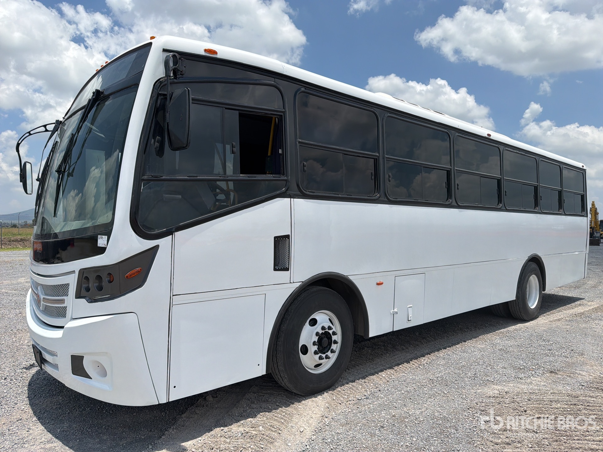 2019 International 4700FE 39-Seat Transit Autobus / Bus