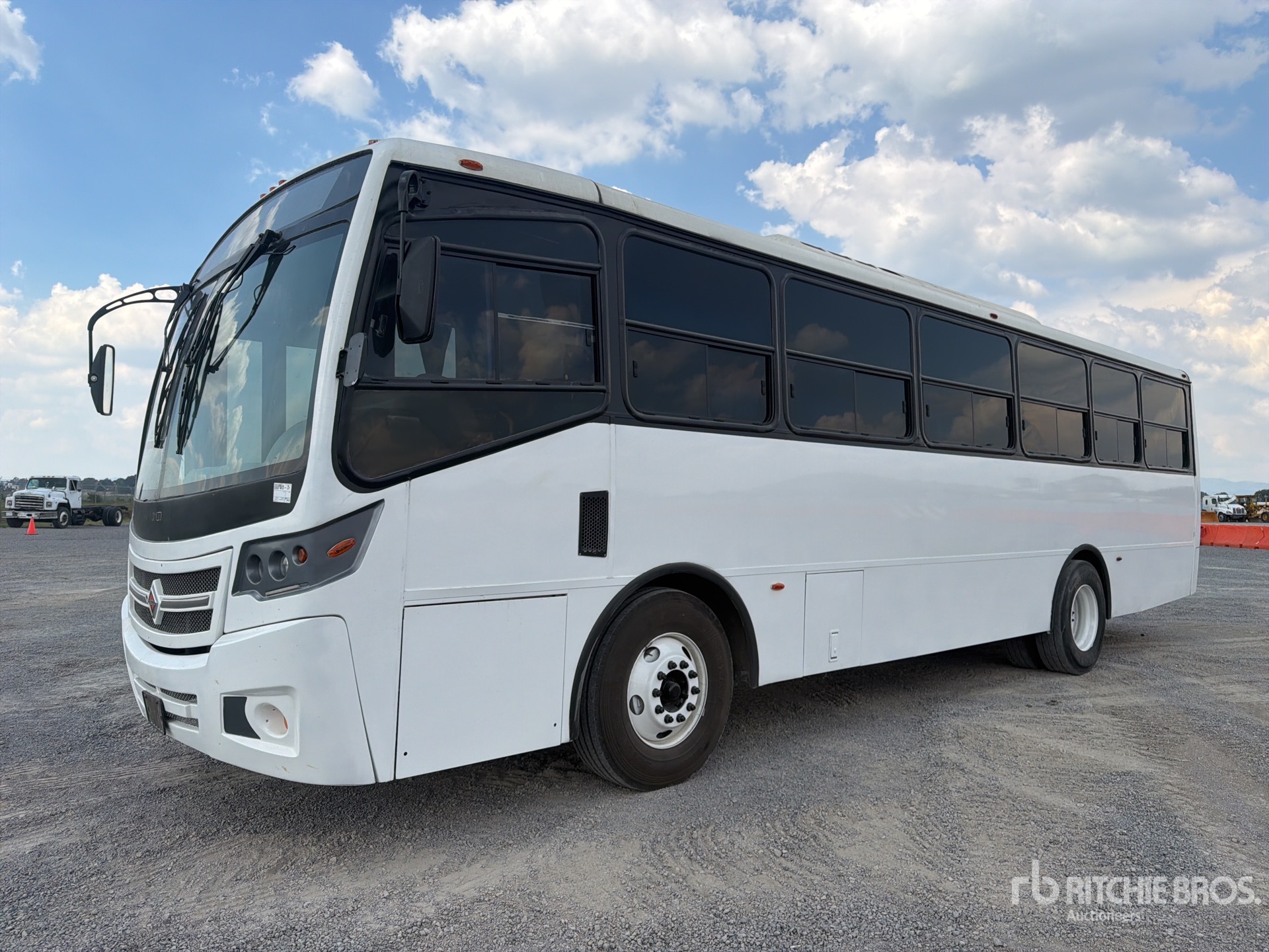 2019 International 4700FE 4x2 39-Seat Transit Autobus / Bus