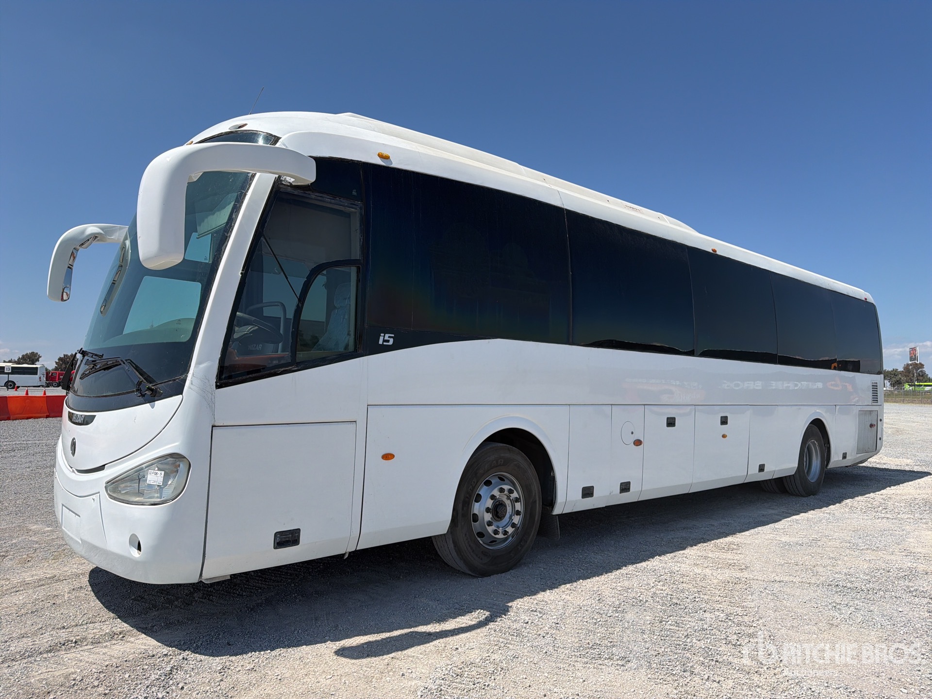 2017 Volkswagen 18.330 4x2 45-Seat Autobus / Bus