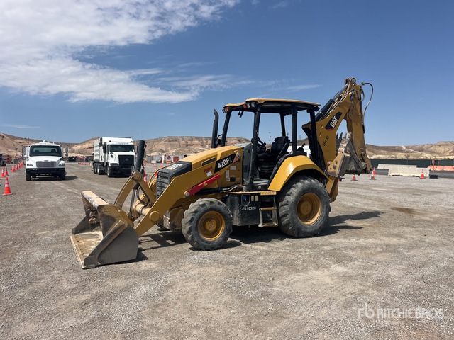 2019 Cat 420F2 4x4 Backhoe Loader