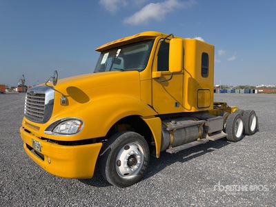 2017 Freightliner Columbia CL120 6x4 Tractocamion con Dormitorio / 3- Achs Sattelzugmaschine mit Schlafkabine