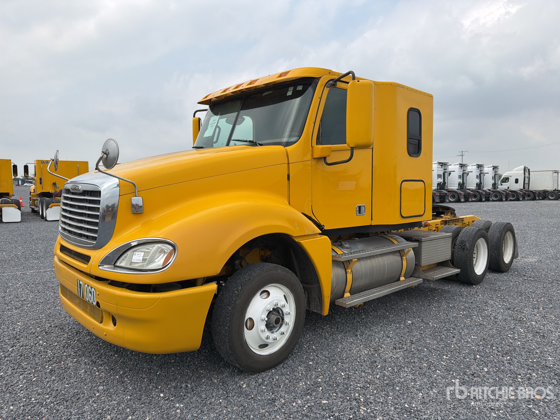 2017 Freightliner Columbia CL120 6x4 Tractocamion con Dormitorio / T/A Sleeper Truck Tractor