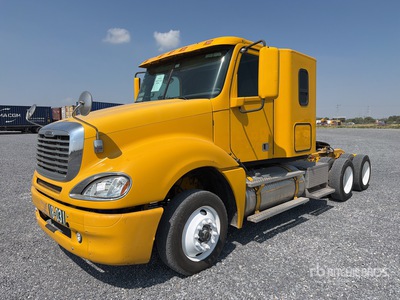 2018 Freightliner Columbia CL120 6x4 Tractocamion con Dormitorio / 3- Achs Sattelzugmaschine mit Schlafkabine