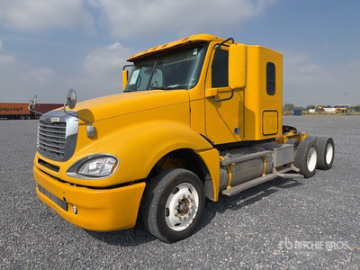 2018 Freightliner Columbia CL120 6x4 3- Achs Sattelzugmaschine mit Schlafkabine