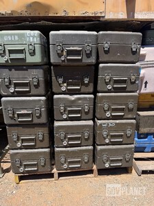 Lot of 45- U.S. Military Night Vision Goggle Cases NSN# 5855-01-228-0938 Ship Dims: 48x42x60 270 lbs コンテナ機械　その他