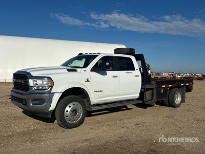 2019 Ram 5500 SLT 4x4 Crew Cab Pritsche-Lkw