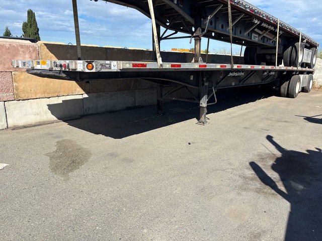 2016 Utility 48 ft T/A Flatbed Trailer