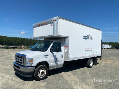 2021 Ford E450 4x2 Van Truck