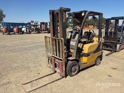 2005 Yale 4800 lb Cushion Tire Chariot Élévateur