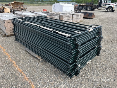Quantity of 9 ft 6 in x 5 ft Livestock Panel