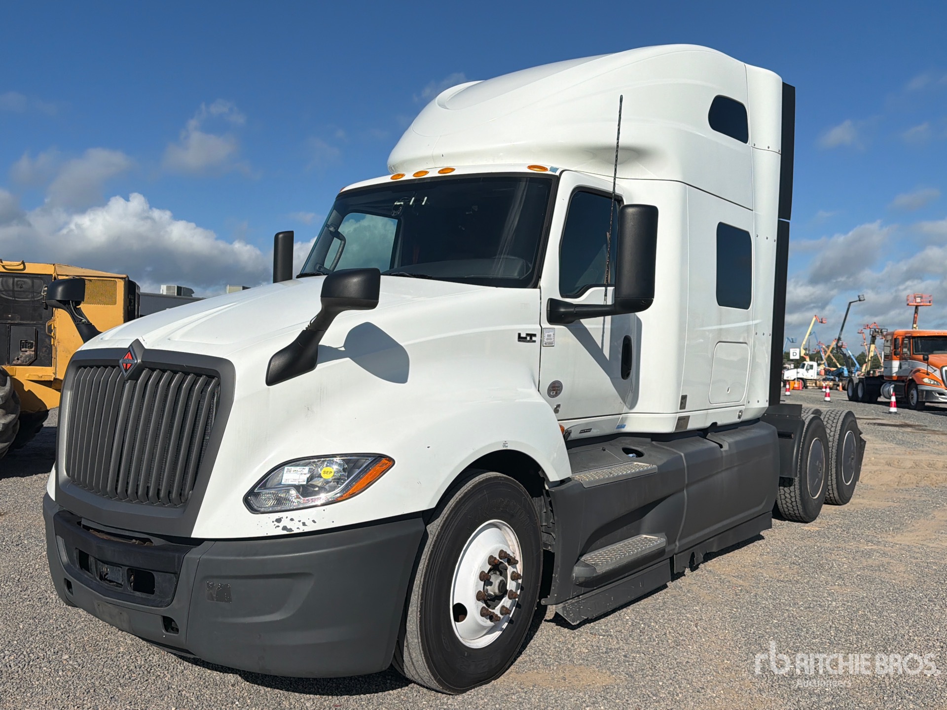 2023 International LT625 T/A Sleeper Truck Tractor
