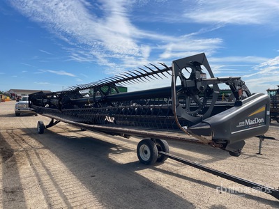 2010 MacDon FD70 40 ft Combine Header