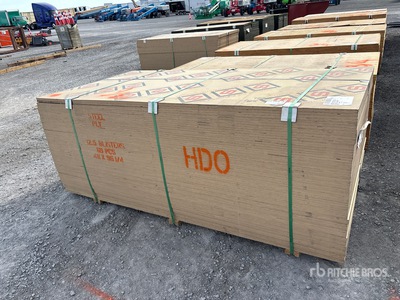 Quantity of (69) 1/2" 4x8 MDO G1S With Smooth Overlay 1 Side Douglas Fir 5 Ply No Stamp Formply Plywood (Unused)