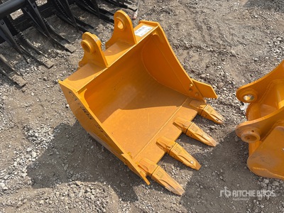 2026 GIYI GY-BK 24 in Digging Excavator Bucket - Fits Cat 305 (Unused)