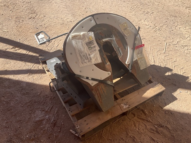 Holland FW2080-S06107-LL Fifth Wheel Assembly