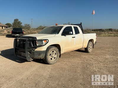 2015 Toyota Tundra 4x2 Crew Cab Pick-up