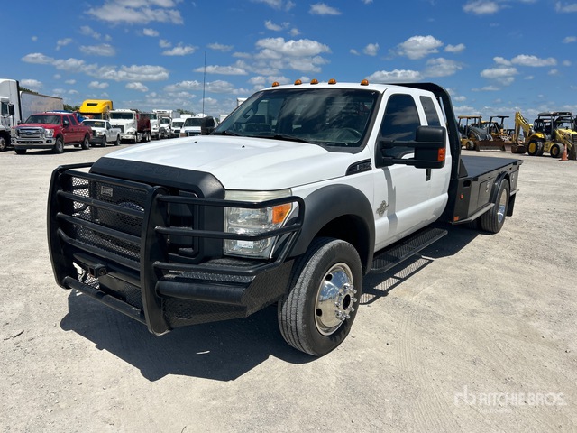 2014 Ford F-550 XL 4x4 Extended Cab Flatbed Truck
