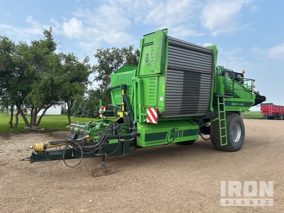 2015 AVR Spirit 9200 Pull Type 2 Row Potato Harvester